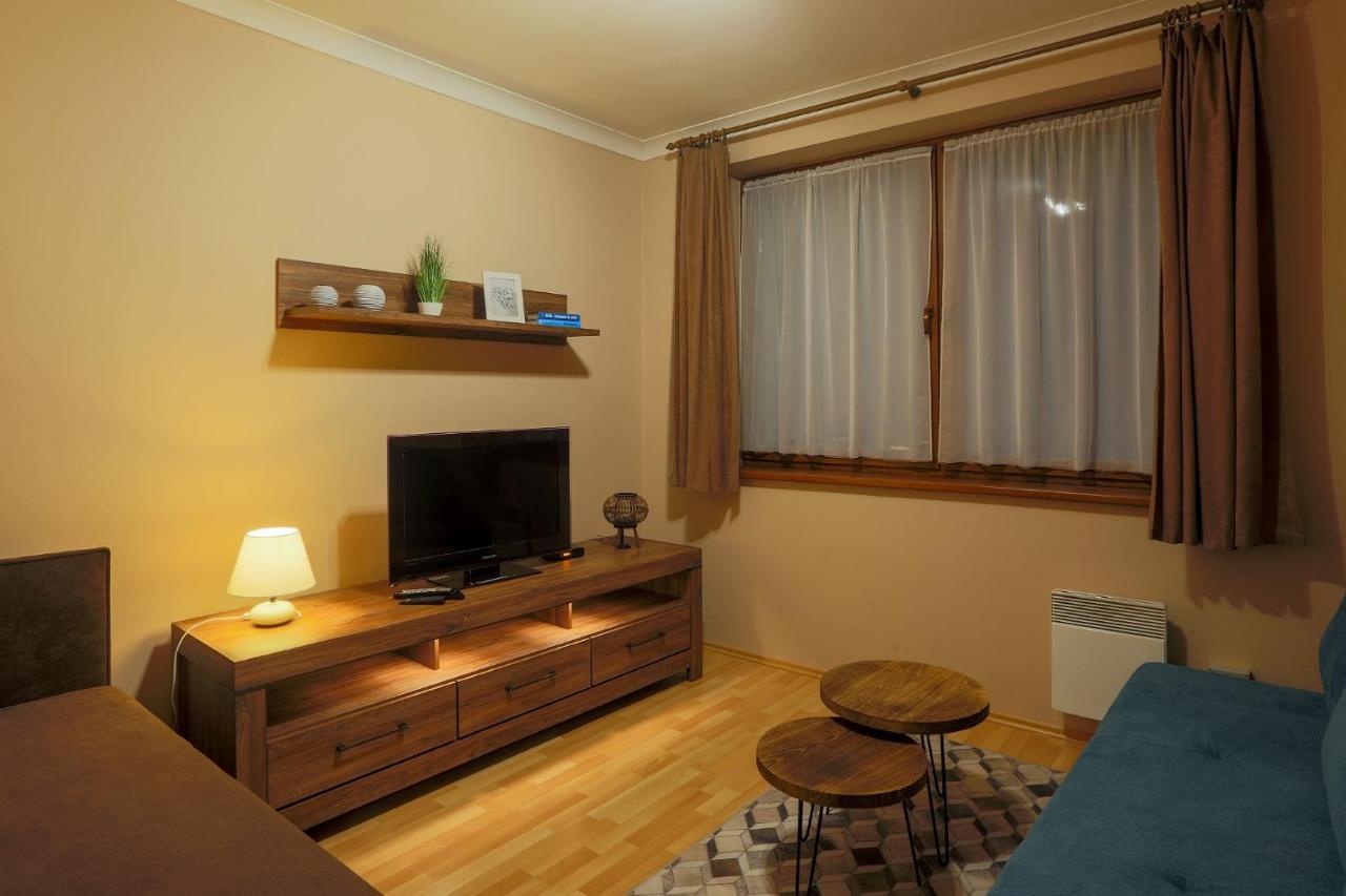 Apartmanovy Dom Fatrapark 1 S Wellness - Hlavna Recepcia รูชอมแบรอค ภายนอก รูปภาพ