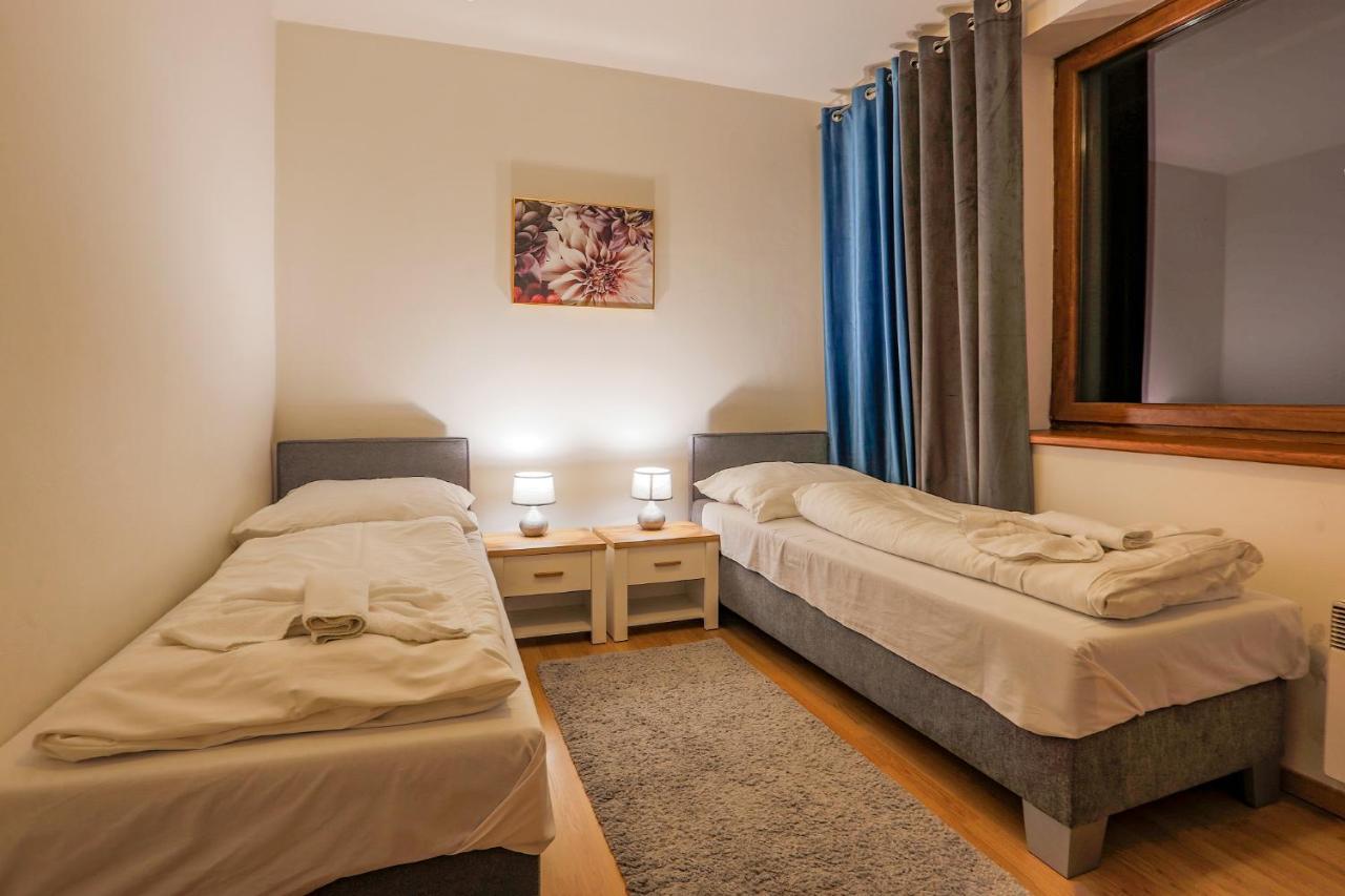 Apartmanovy Dom Fatrapark 1 S Wellness - Hlavna Recepcia รูชอมแบรอค ภายนอก รูปภาพ