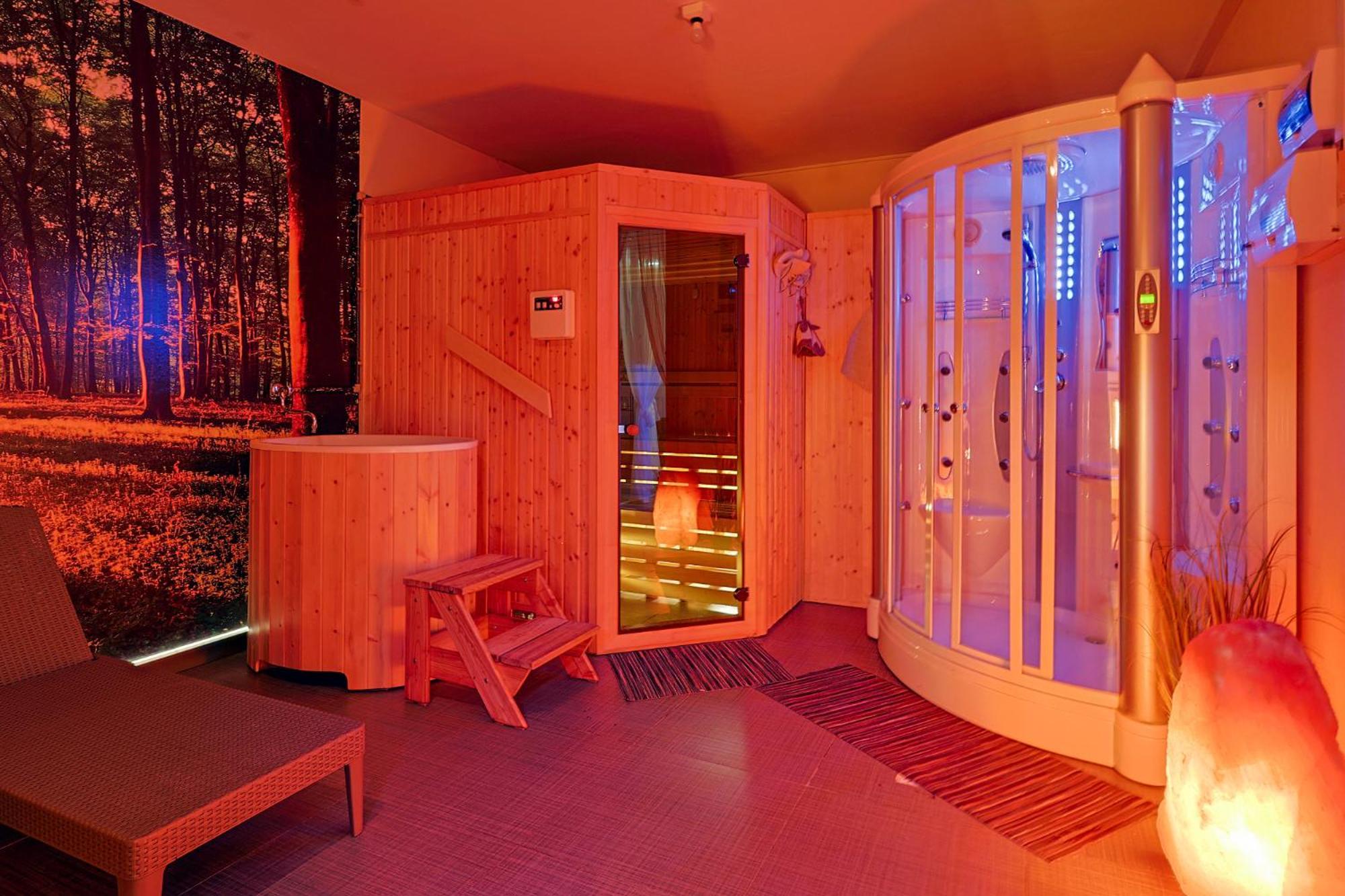 Apartmanovy Dom Fatrapark 1 S Wellness - Hlavna Recepcia รูชอมแบรอค ภายนอก รูปภาพ