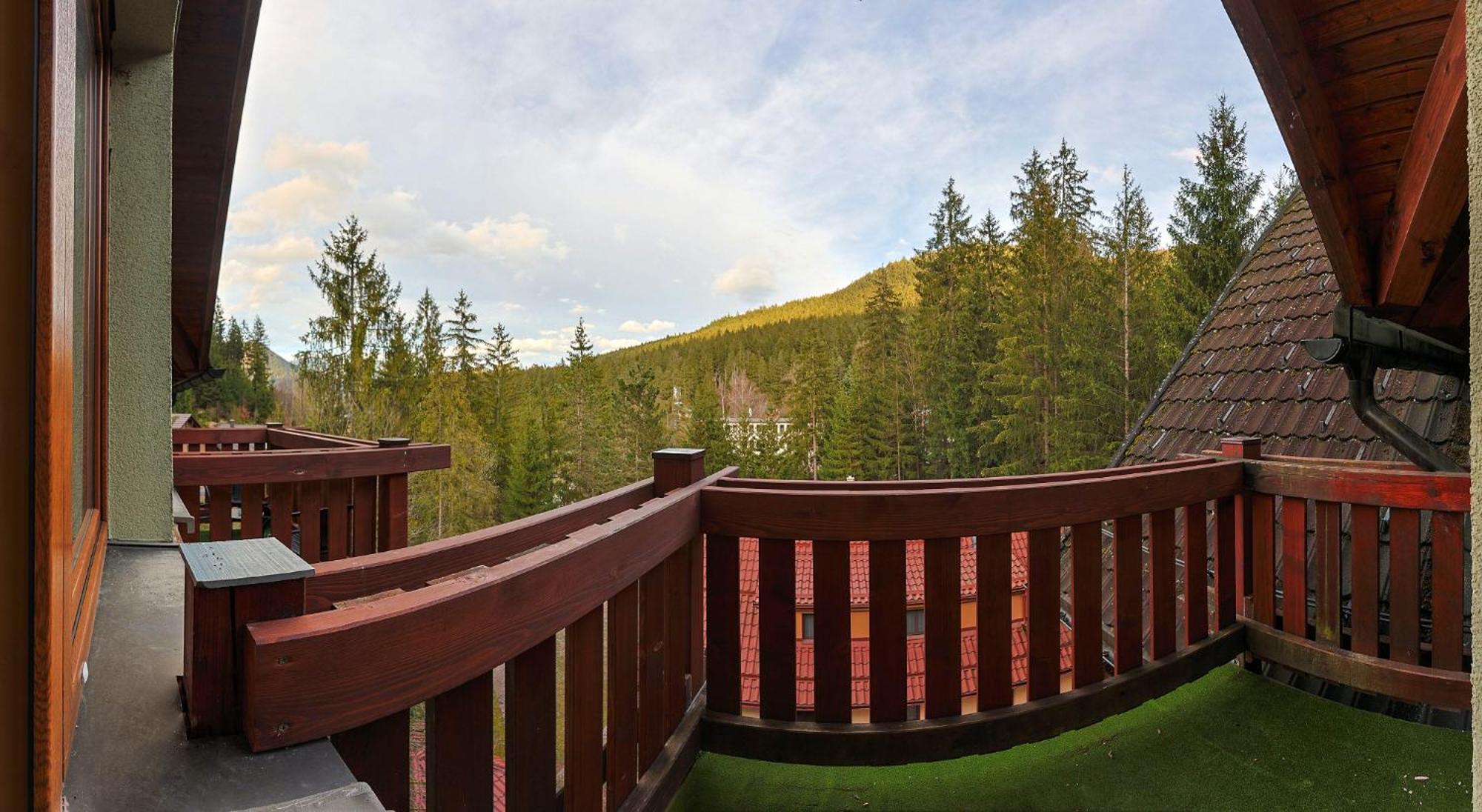 Apartmanovy Dom Fatrapark 1 S Wellness - Hlavna Recepcia รูชอมแบรอค ภายนอก รูปภาพ