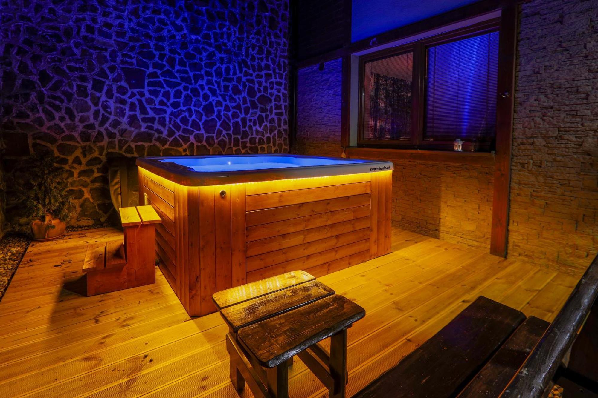 Apartmanovy Dom Fatrapark 1 S Wellness - Hlavna Recepcia รูชอมแบรอค ภายนอก รูปภาพ